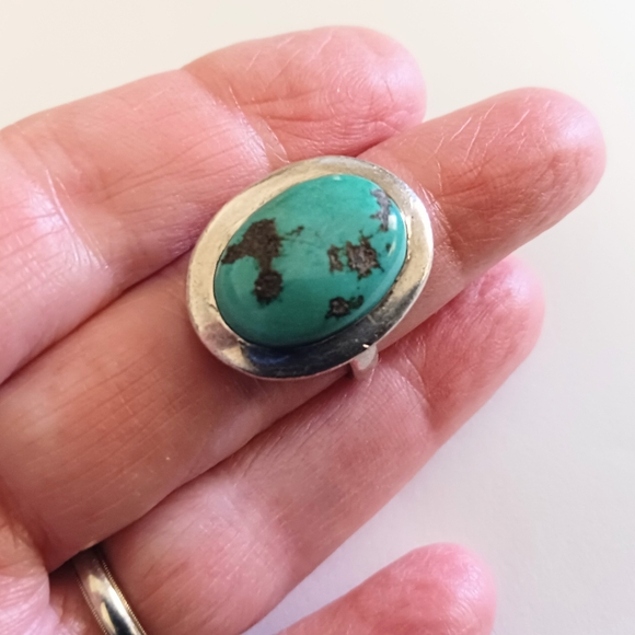 Jewelry - Sterling Silver Turquoise Ring Size 6 3/4